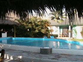 Apart Hotel El Carite Cottage pool 2